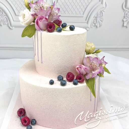 Торт бархатный с цветами фото