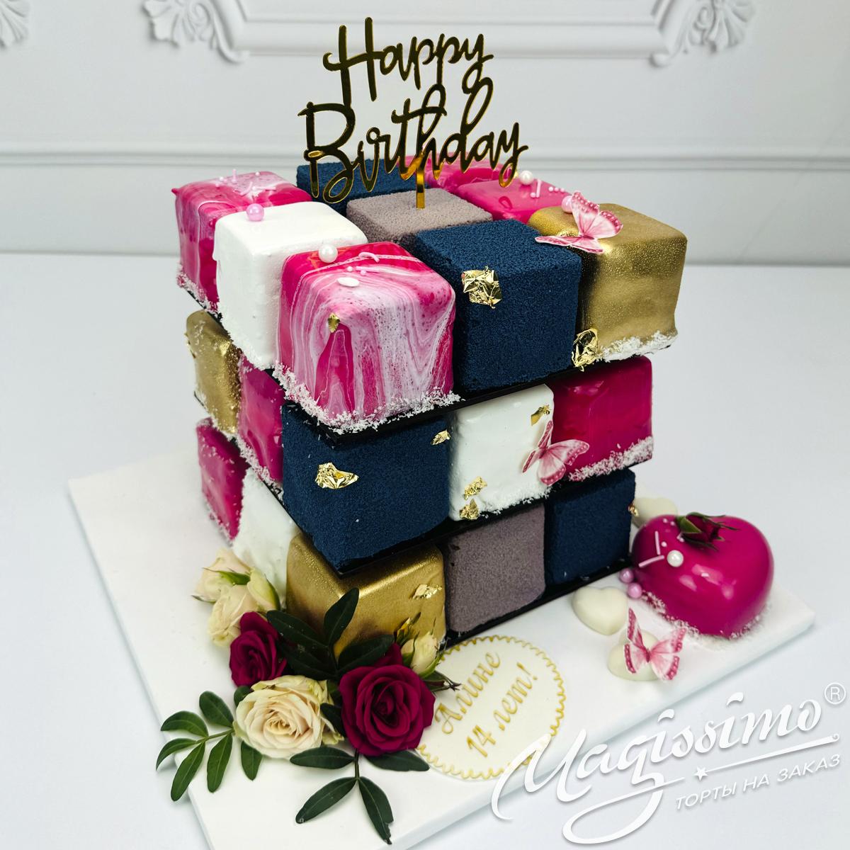 Торт куб с пирожными фото