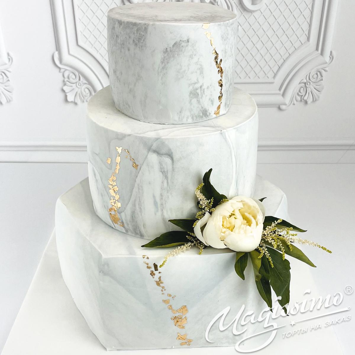 Свадебный торт мраморный фото